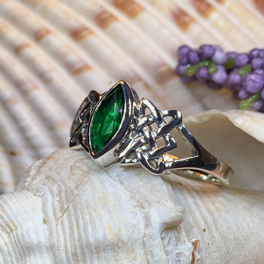 Cora Celtic Knot Ring