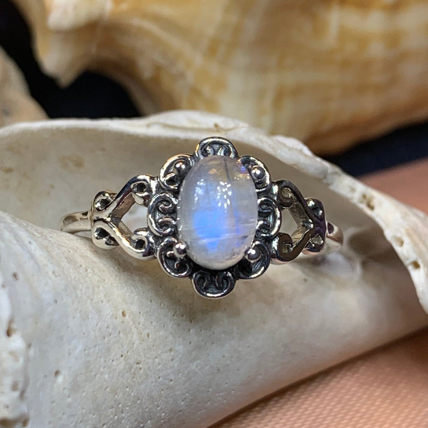 Dulciana Moonstone Ring