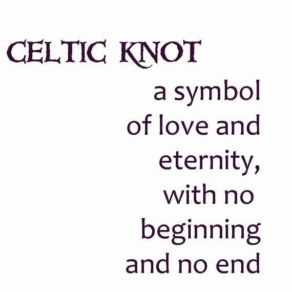 Esmeralda Celtic Knot Ring