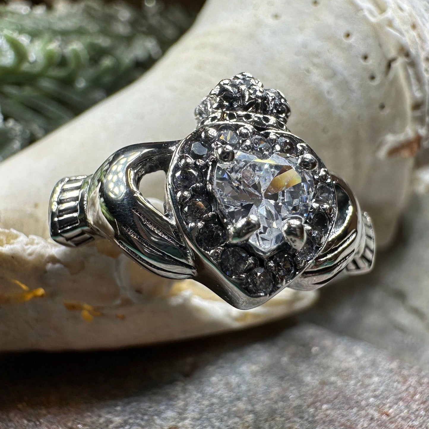 Evermore Claddagh Promise Ring
