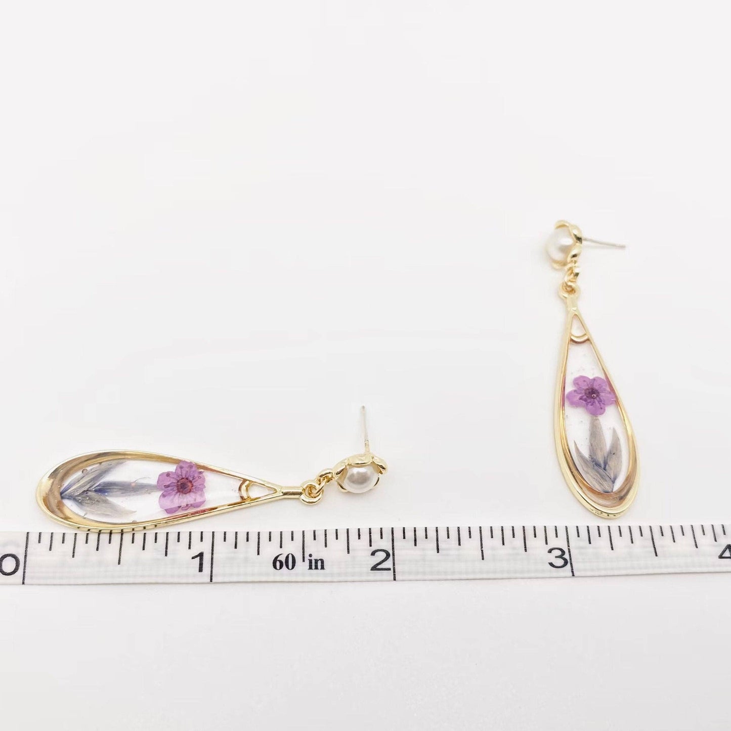 Dried Daffodil Post Earrings