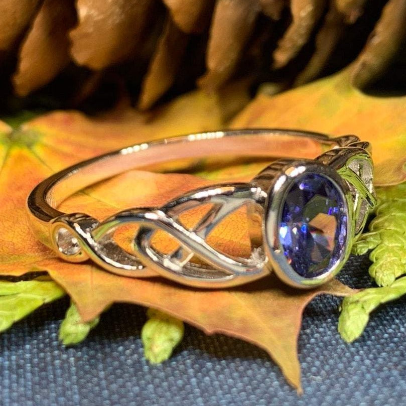 Andie Trinity Knot Ring