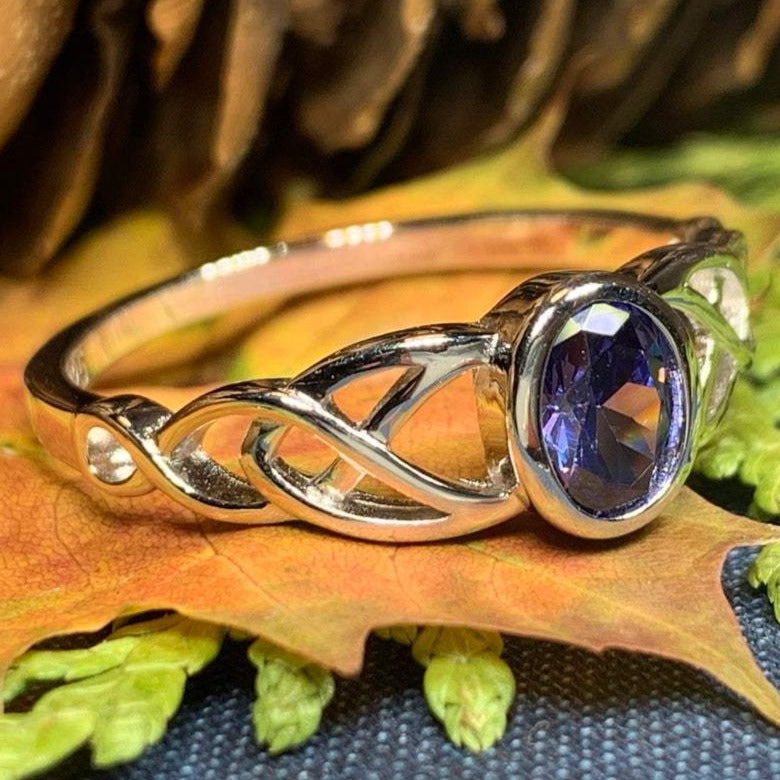 Andie Trinity Knot Ring