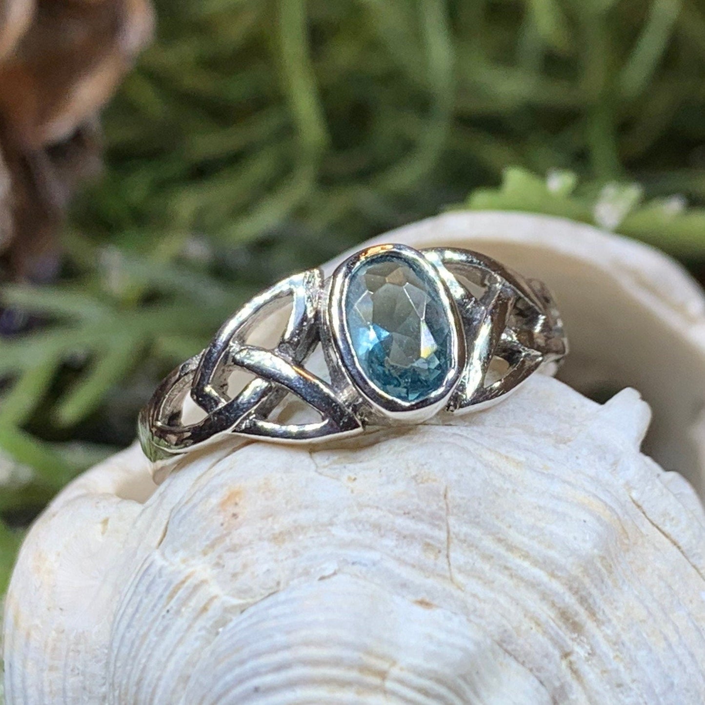 Faelyn Trinity Knot Ring