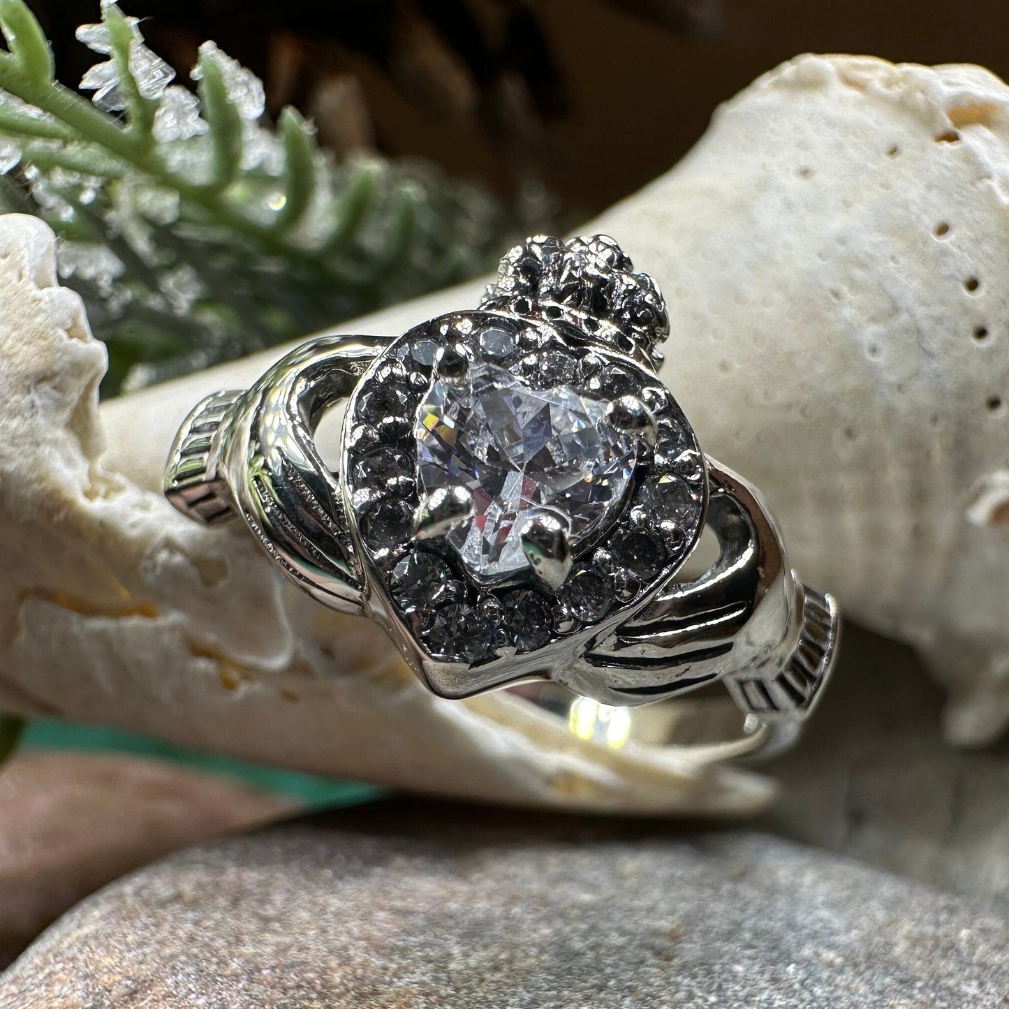 Evermore Claddagh Promise Ring