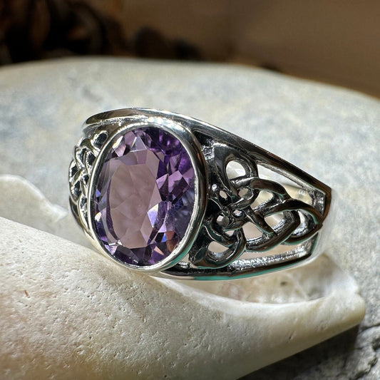 Coralina Celtic Knot Ring
